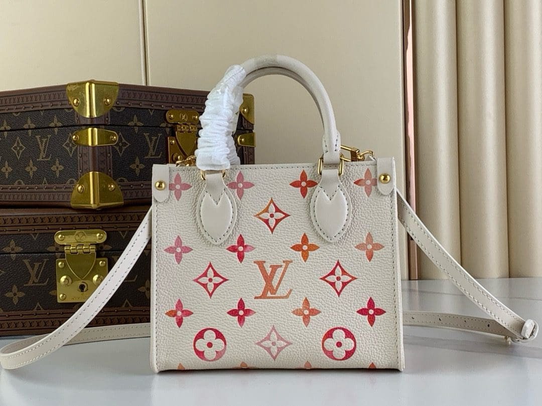 Louis Vuitton M47115 OnTheGo BB