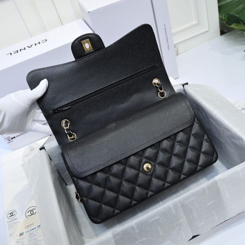 CHANEL LARGE CLASSIC HANDBAG  Grained Calfskin & Gold Metal