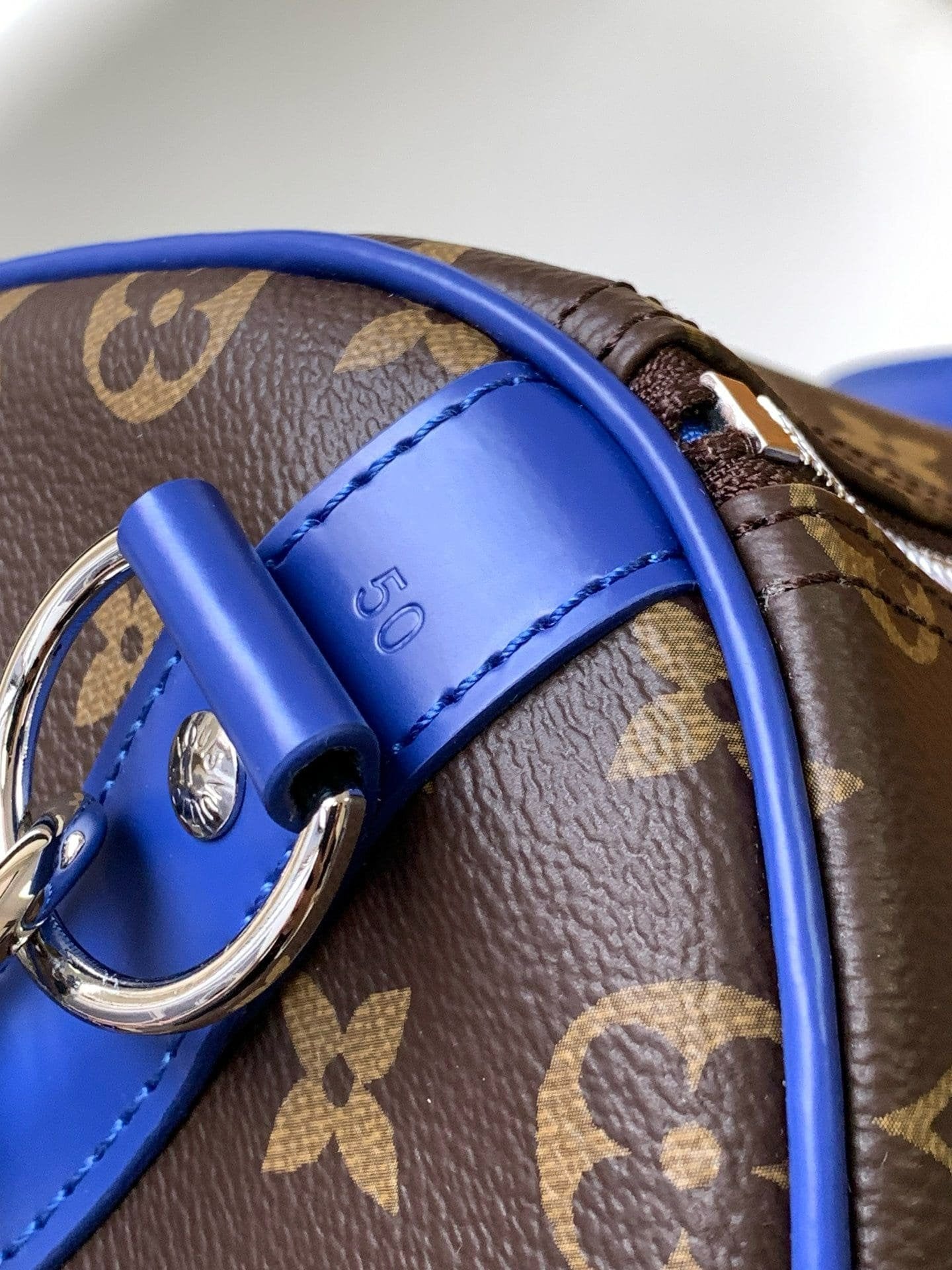 Louis Vuitton M46772 Keepall Bandoulière 50