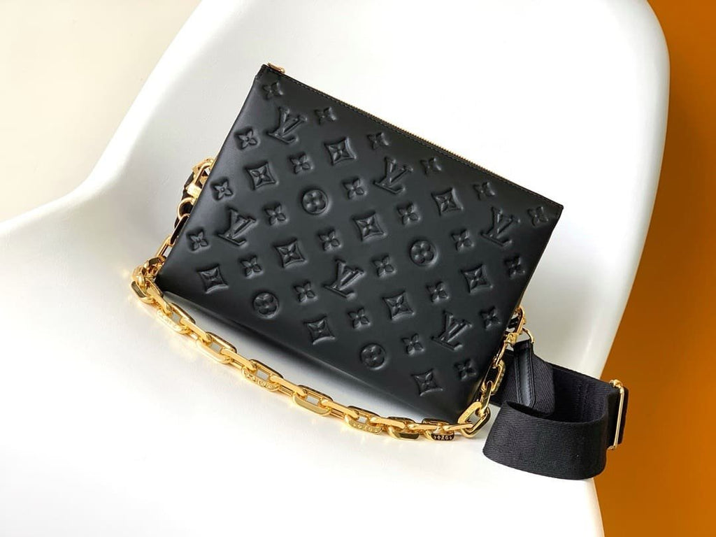 Louis Vuitton M21260 Coussin PM