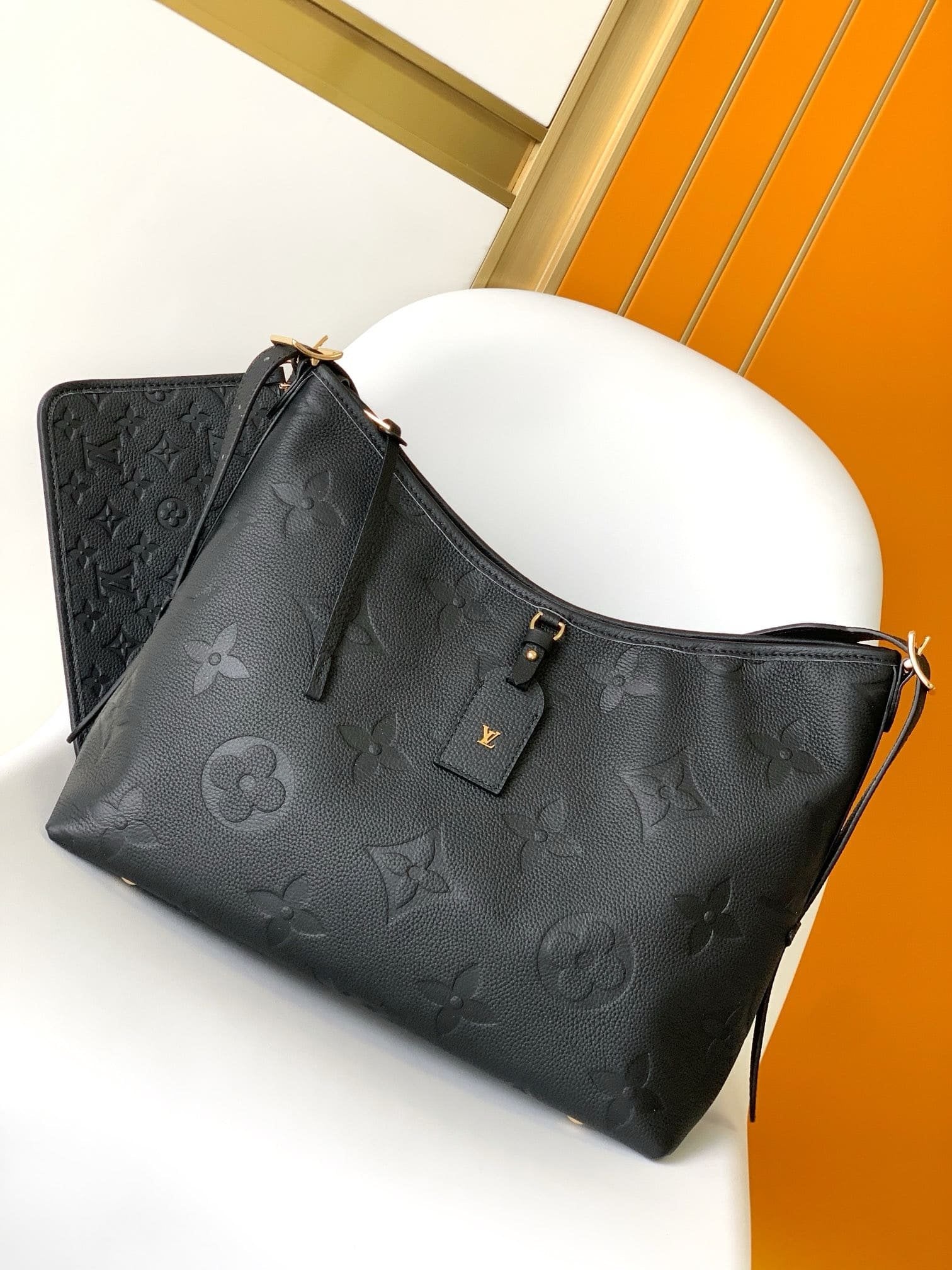 Louis Vuitton M46289 CarryAll MM