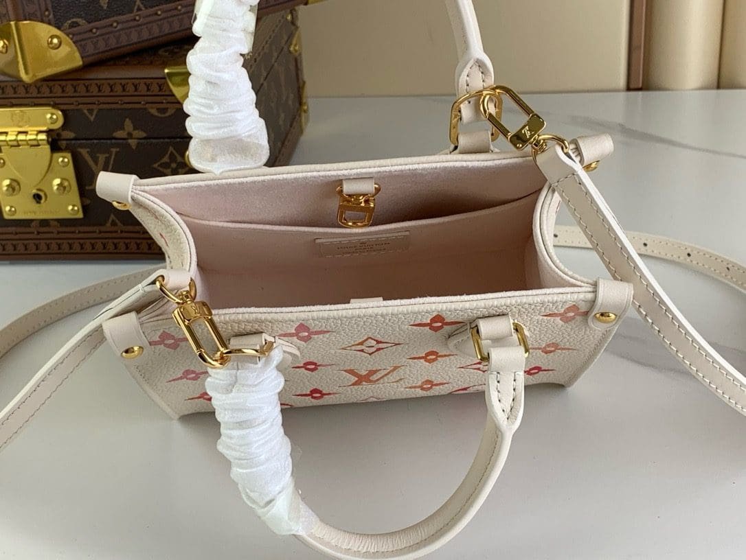 Louis Vuitton M47115 OnTheGo BB