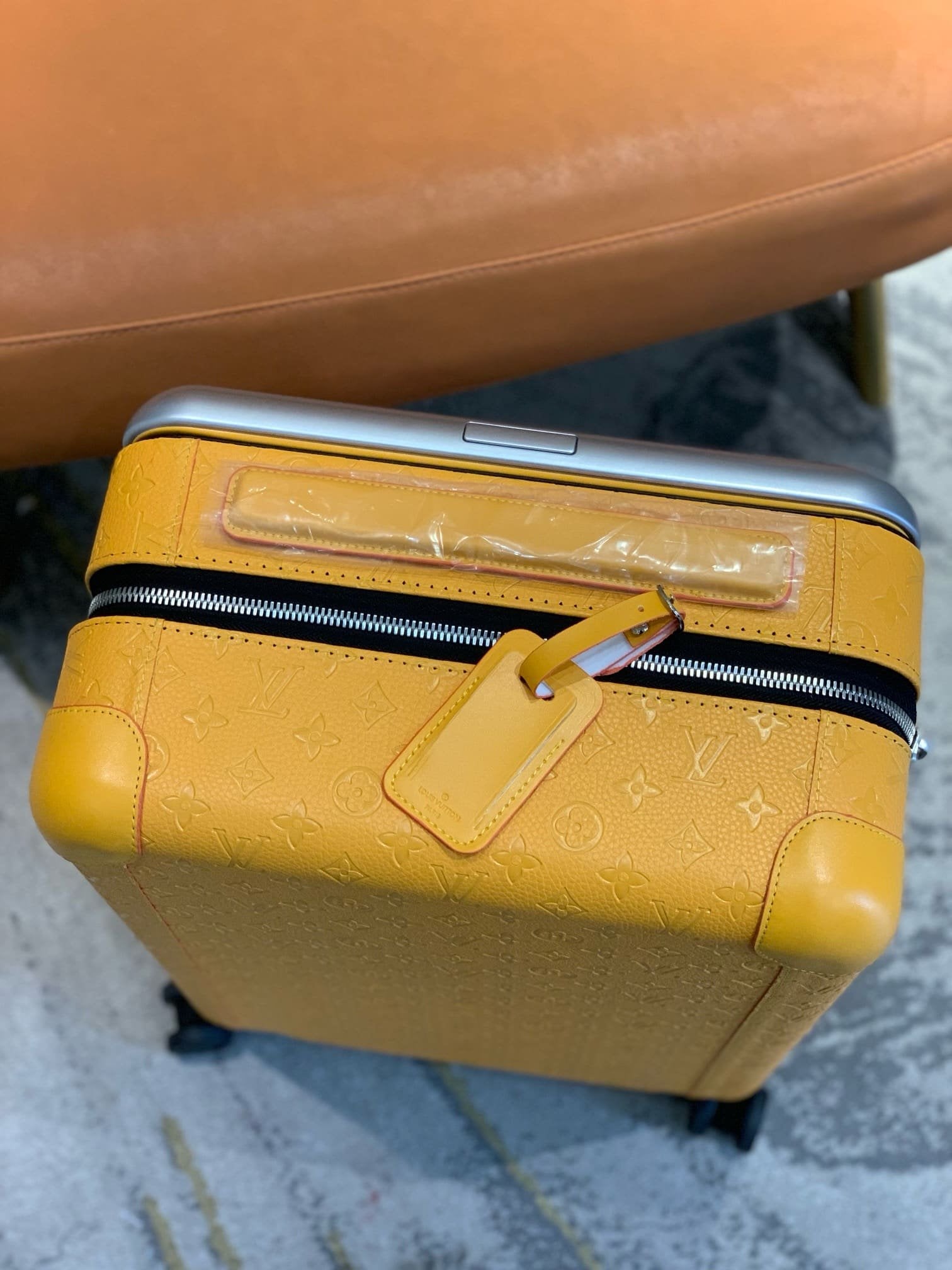Louis Vuitton M23630 Horizon 55