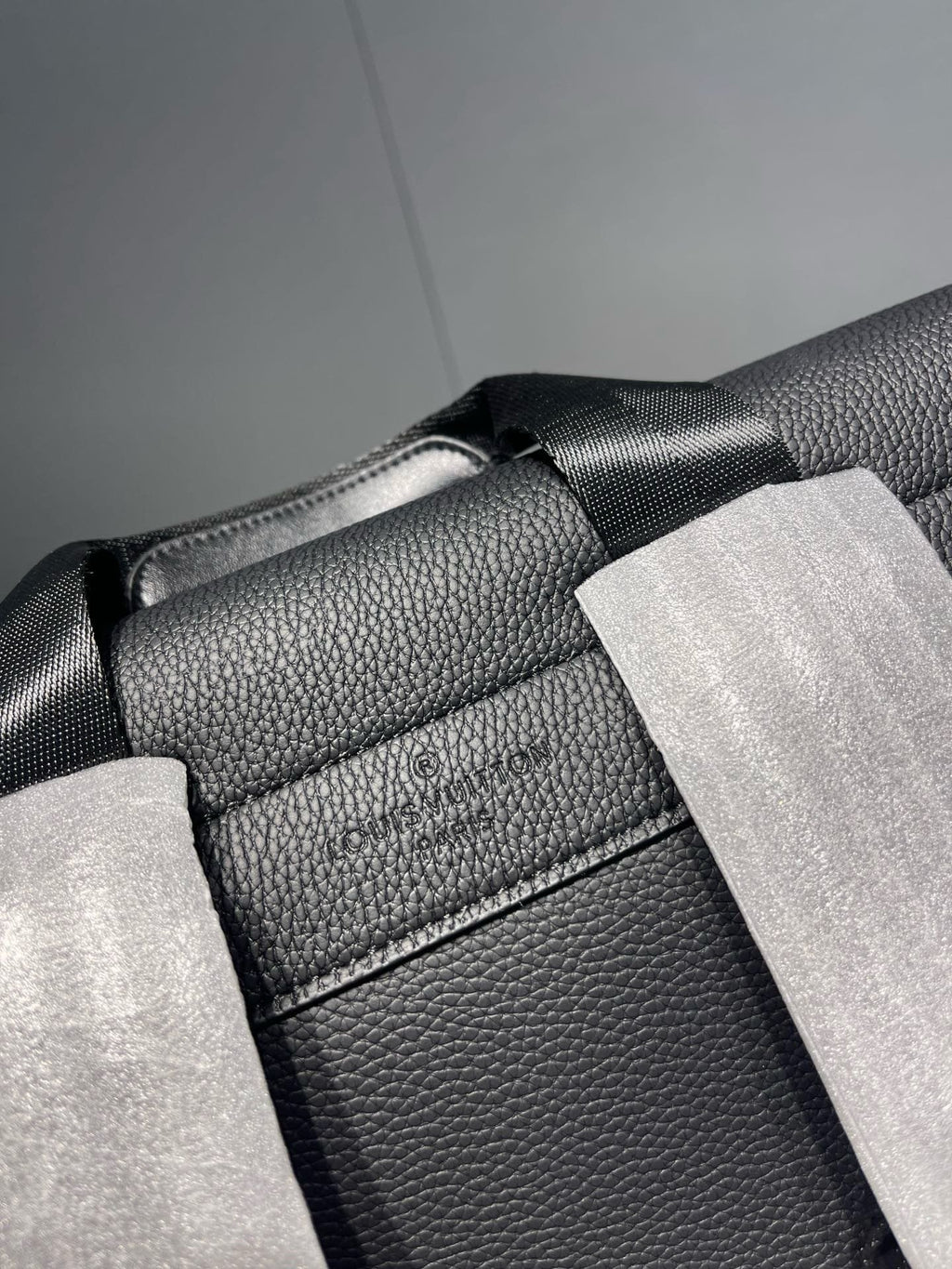 Louis Vuitton M21367 Fastline Backpack
