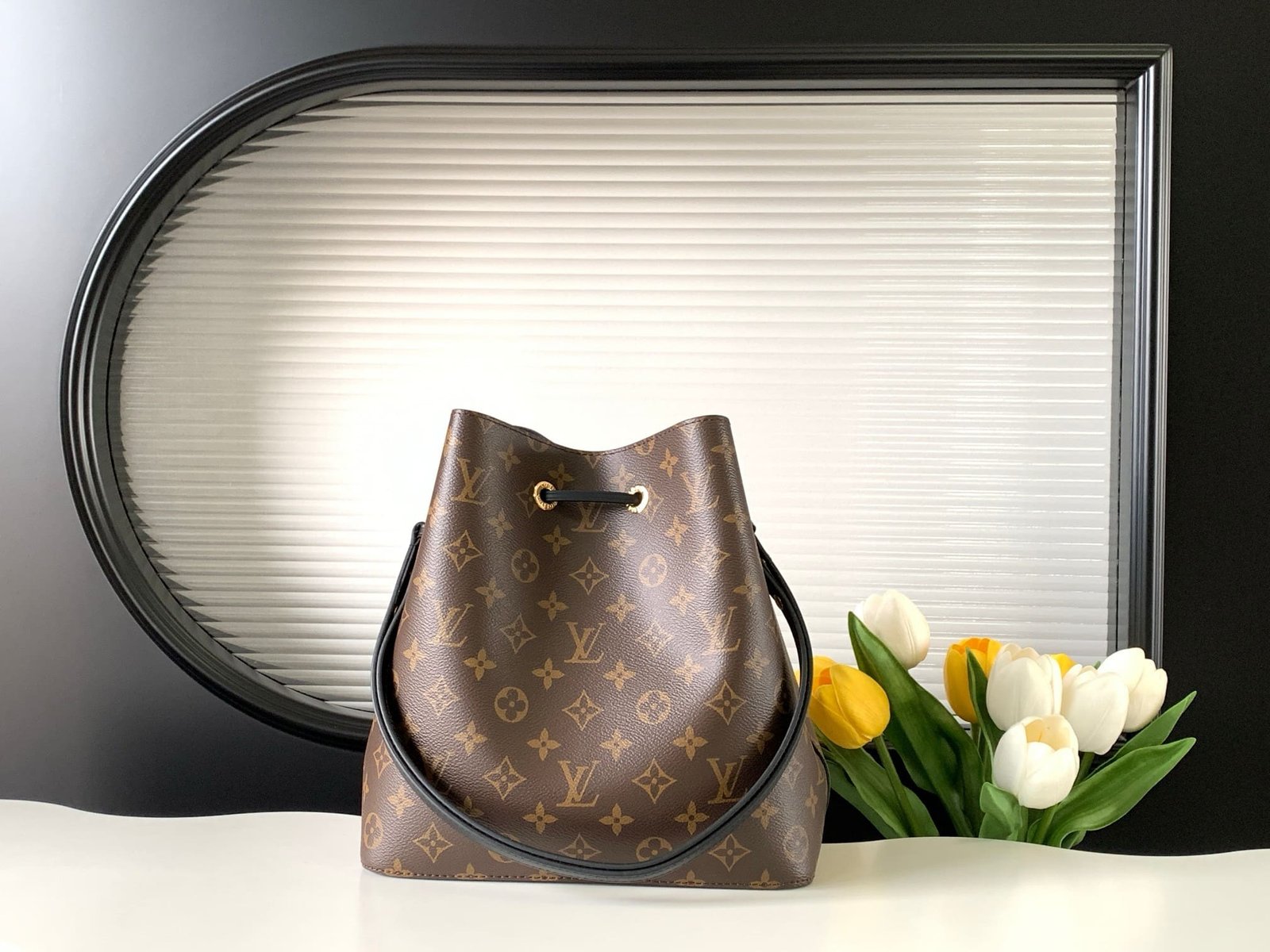Louis Vuitton M44020 NéoNoé MM