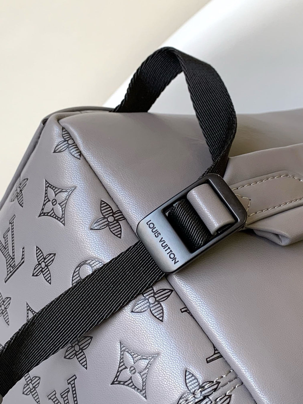 Louis Vuitton M46557 Discovery Backpack