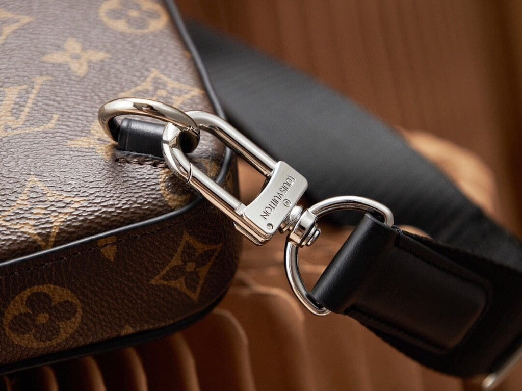 Louis Vuitton M46327 Avenue Slingbag NM