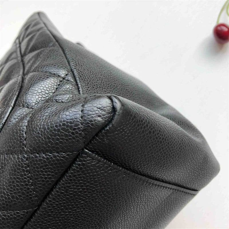 Classic Chanel Shopping GST shopping bag