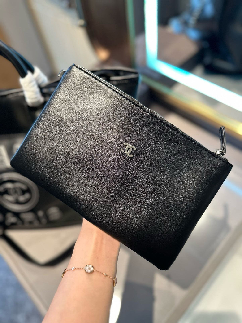 CHANEL LARGE TOTE