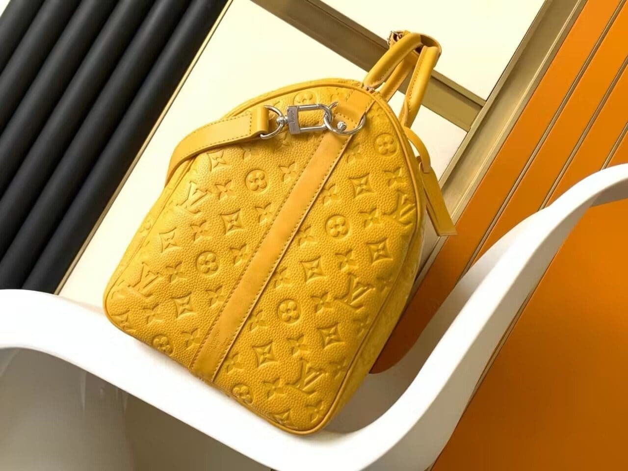 Louis Vuitton M23748 Keepall Bandoulière 50